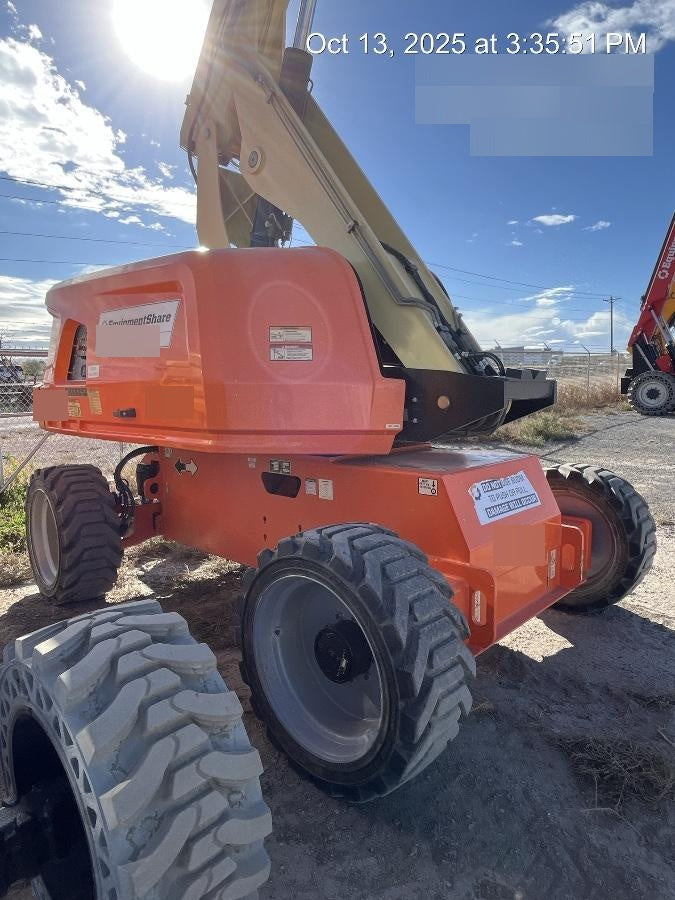 2019 JLG 660SJ