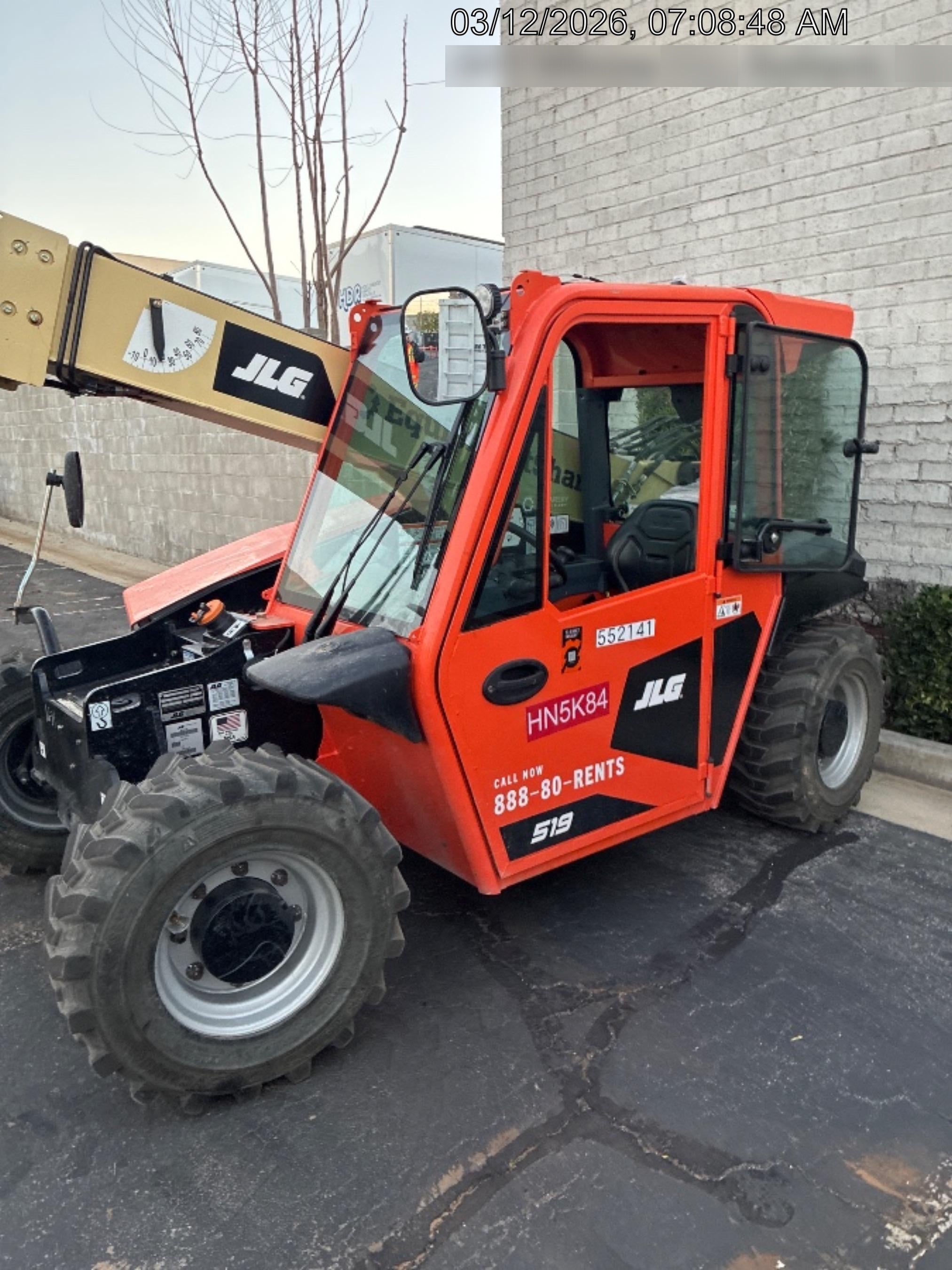 2025 JLG 519