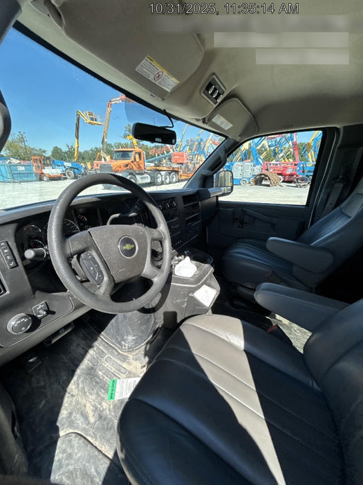 2025 CHEVROLET Express Van - Rental