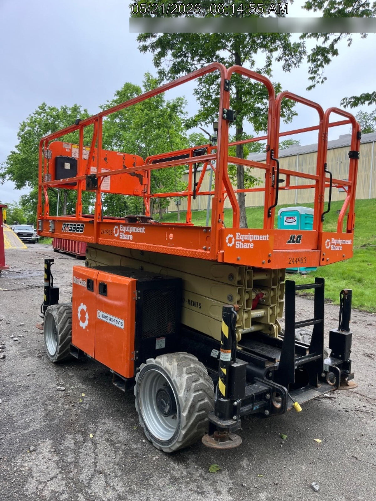 2022 JLG RT3369