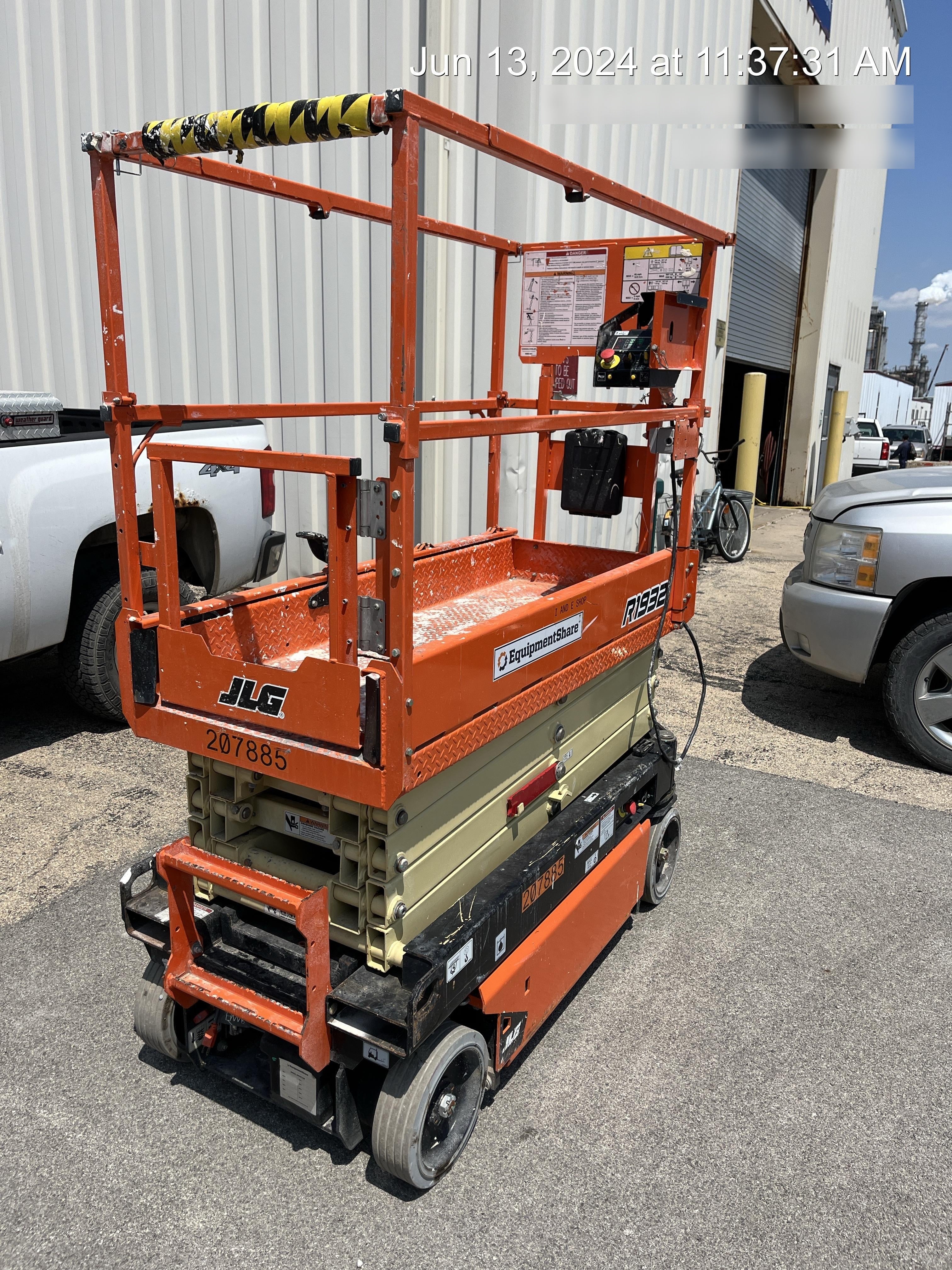 2022 JLG R1932