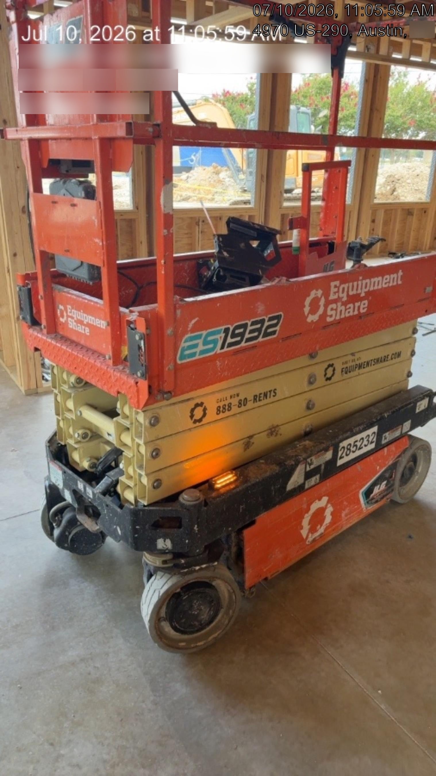 2022 JLG ES1932