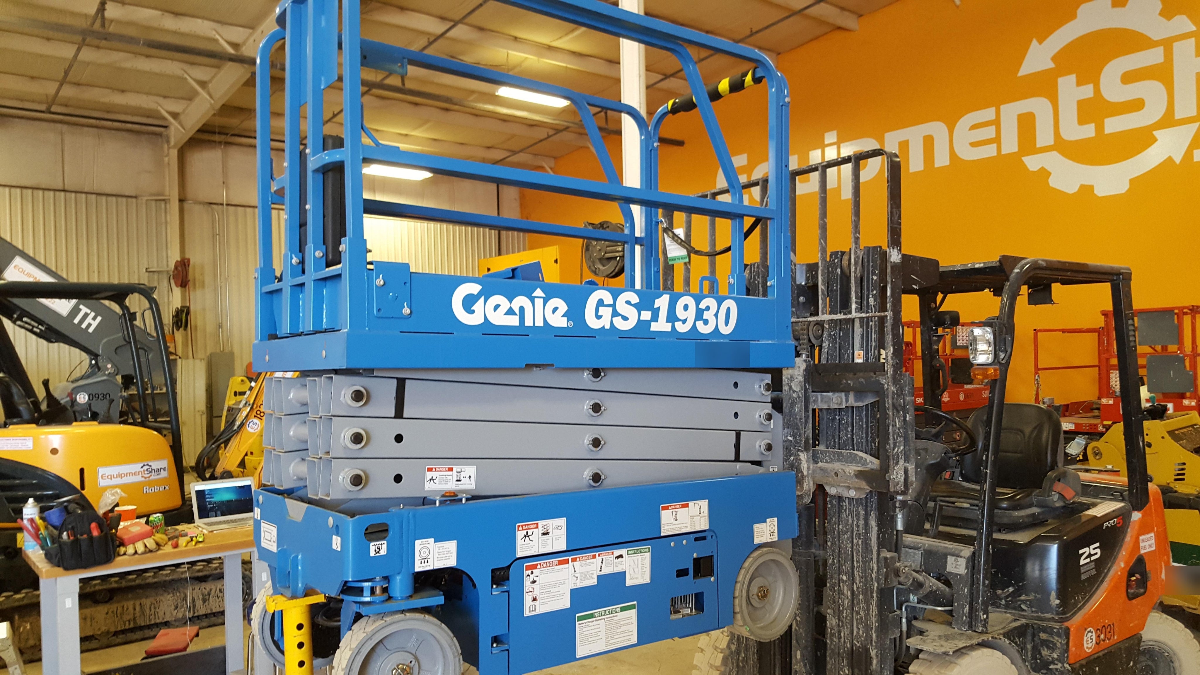 2018 Genie GS-1930 Genie GS-1930 w/Fixed Rail, Chain Entry