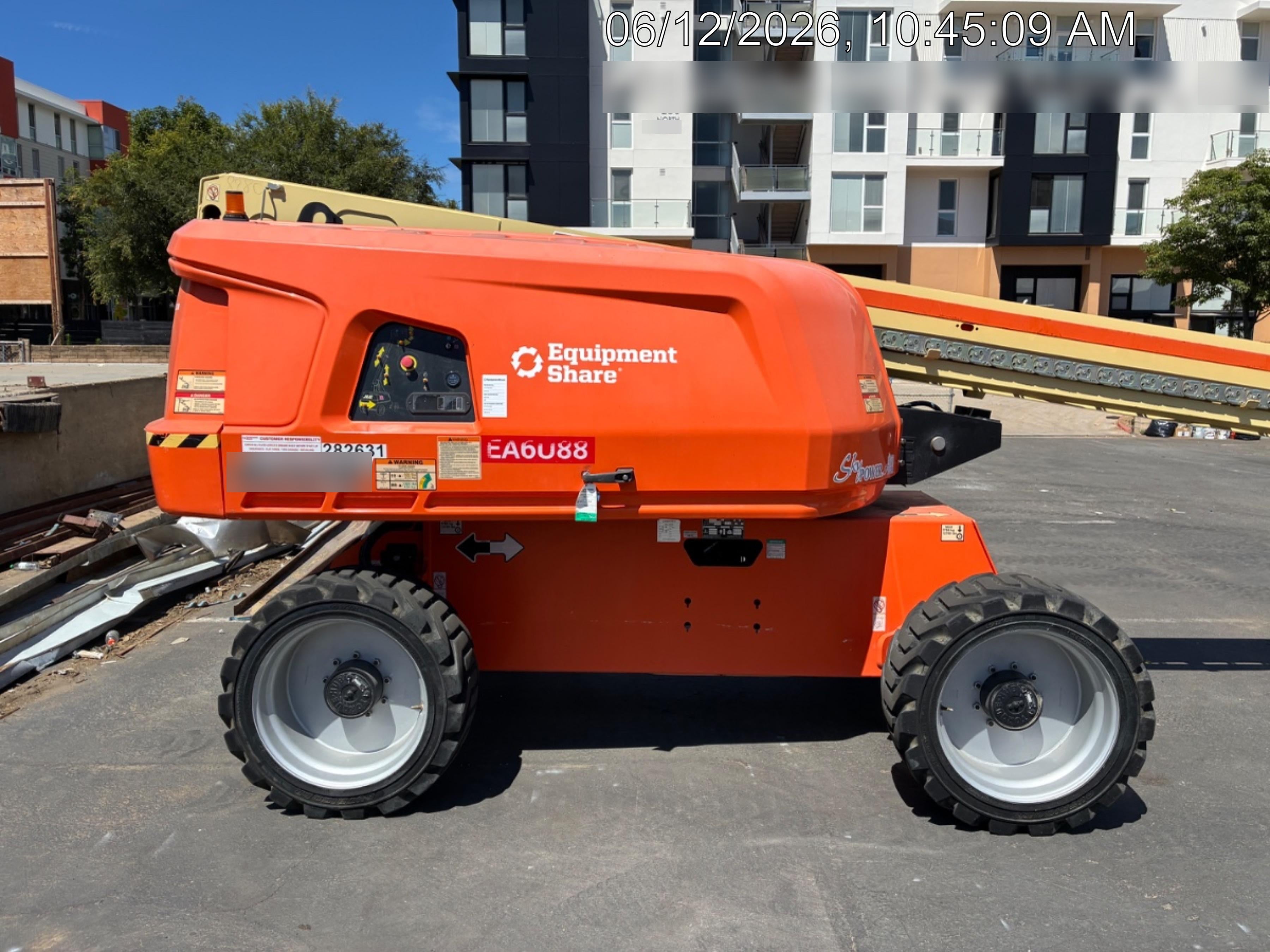 2022 JLG 600S