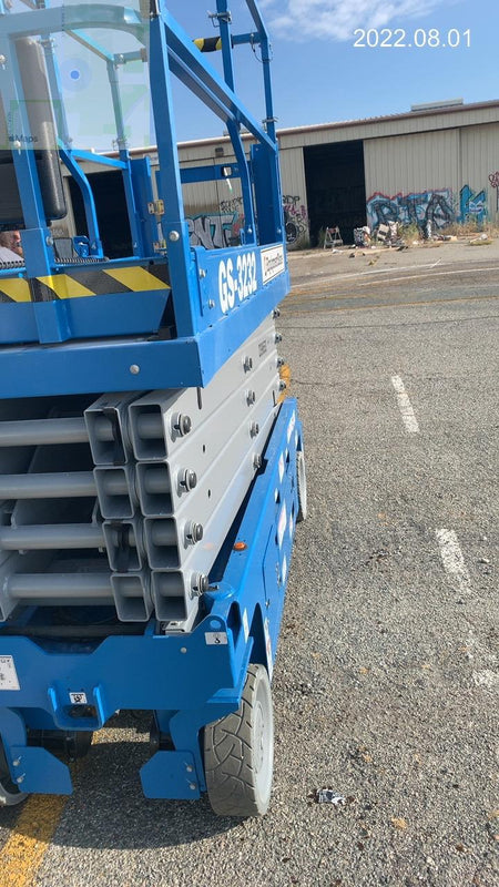 2022 GENIE GS-3232