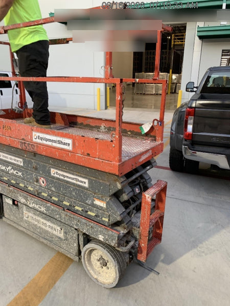 2015 Skyjack SJIII-3226 26' Scissor Lift