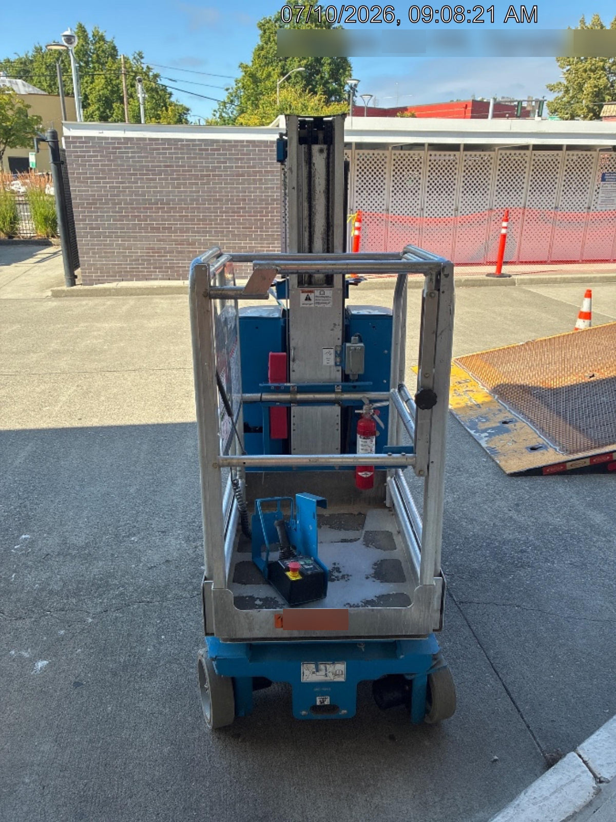 2020 GENIE GR-20