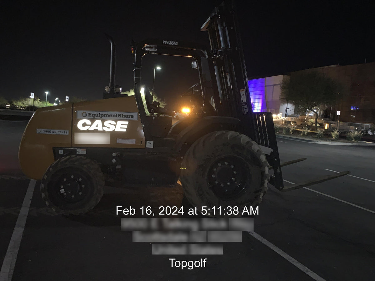 2023 CASE 588H