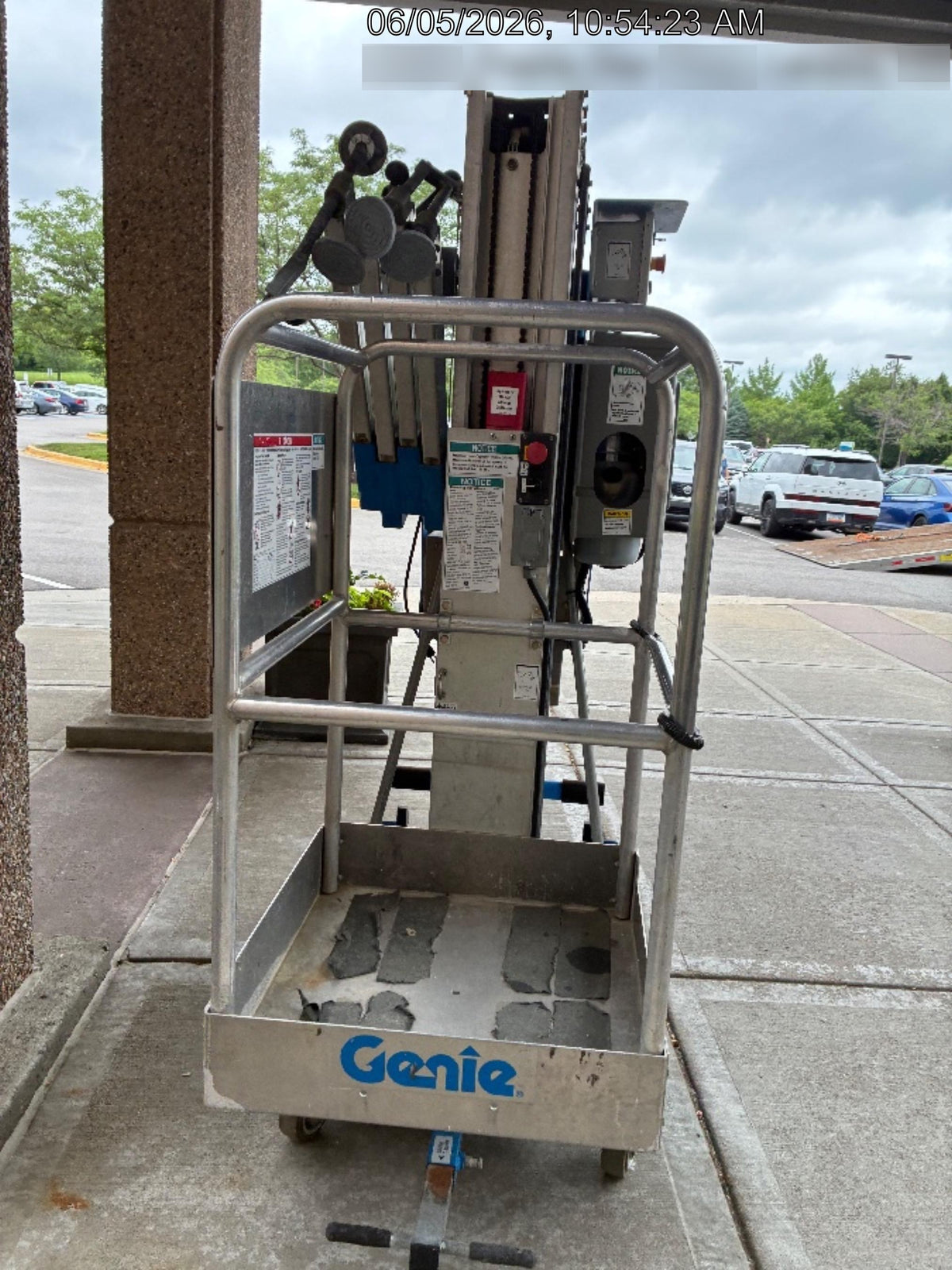 2016 GENIE AWP-30S