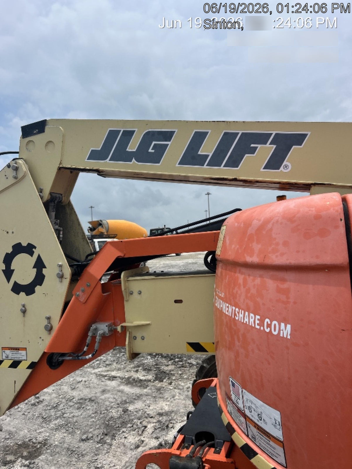 2022 JLG 600AJ