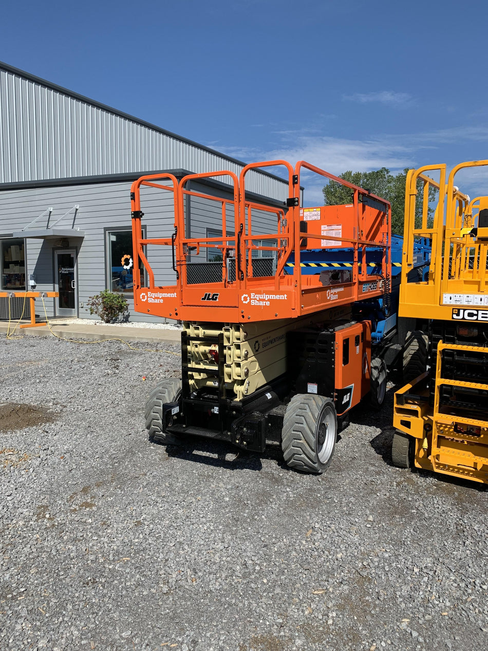 2022 JLG ERT4069