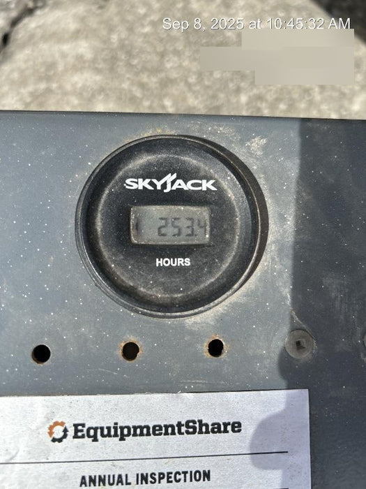 2018 Skyjack SJIII-3219 Skyjack SJIII3219 Scissor Lift w/Trojan Batteries