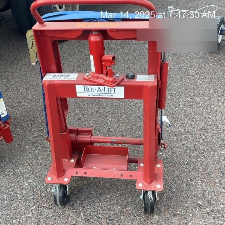 2022 ROL-A-LIFT M-6