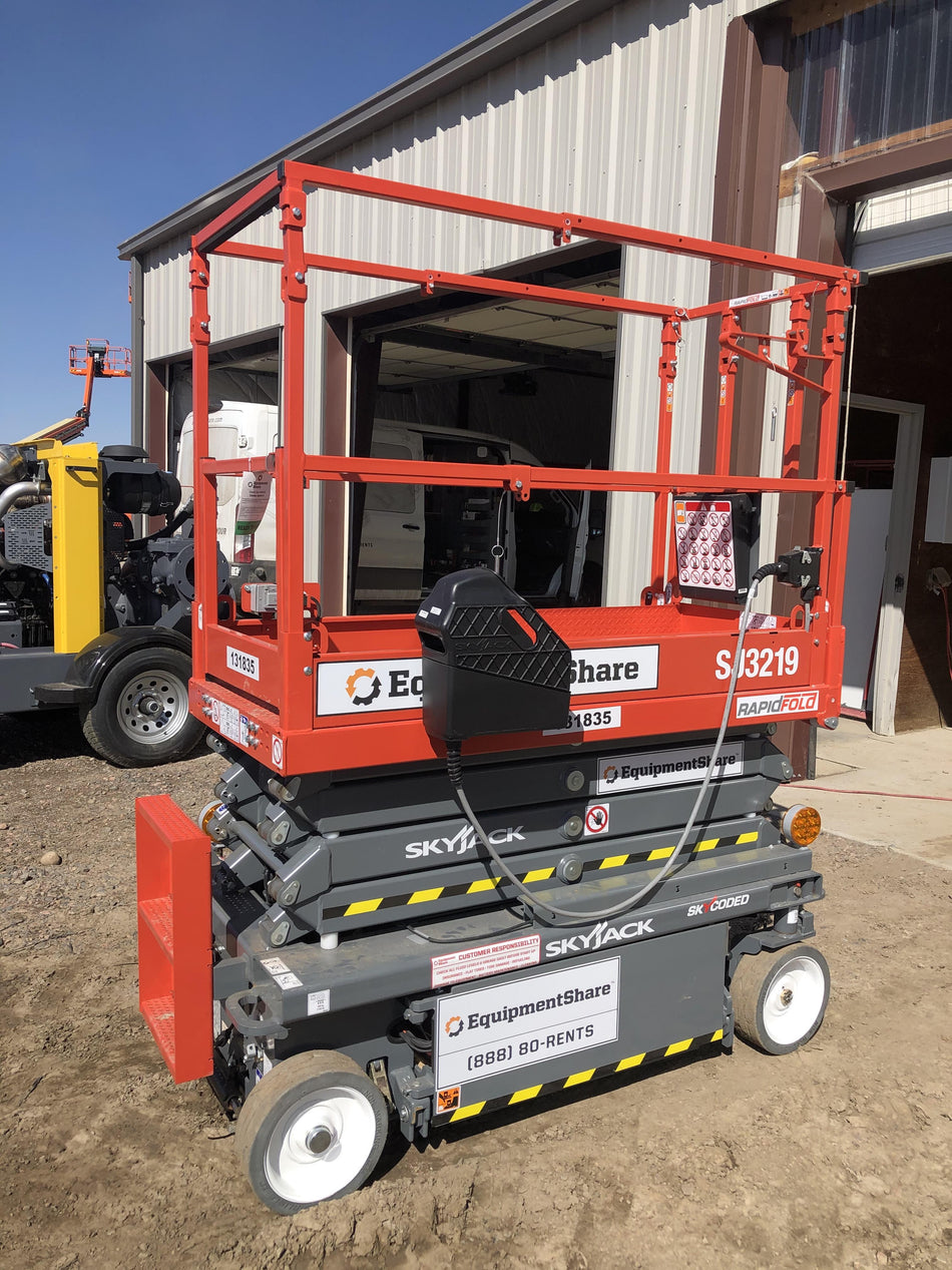 2021 SKYJACK SJ3219