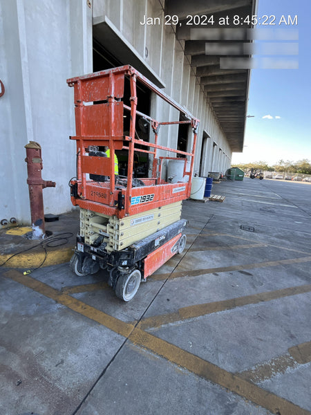2022 JLG ES1932