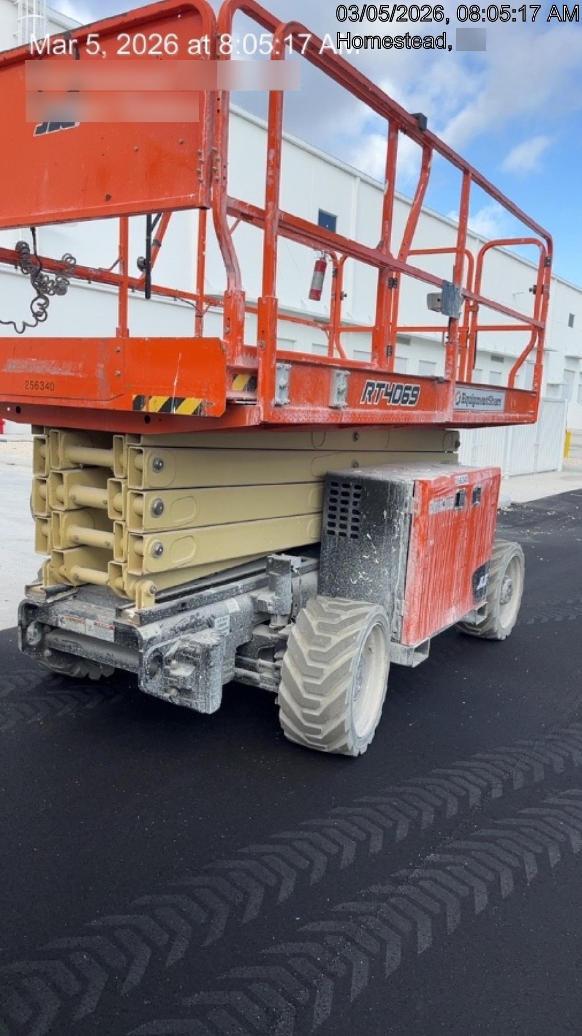 2022 JLG RT4069