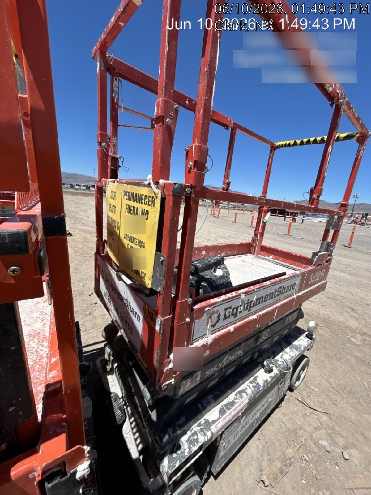 2020 Skyjack SJIII-3219 Solid NM Tires, Half height spring hinged entry gate, Dual Beacons, 800W Inverter