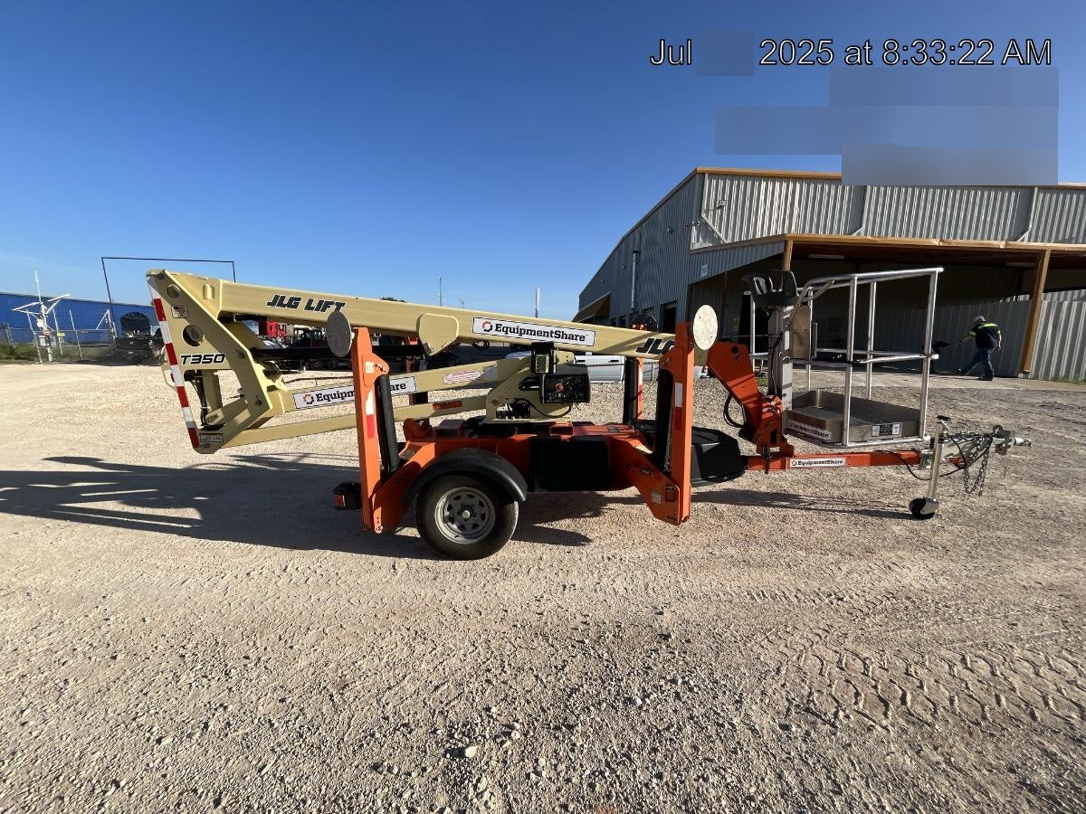 2022 JLG T350