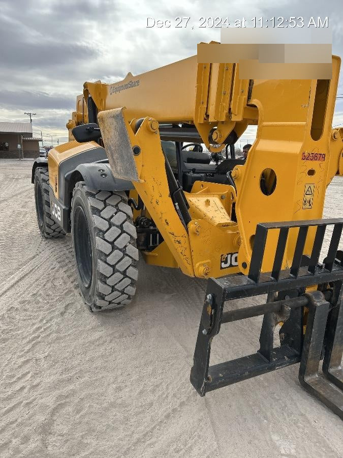 2023 JCB 510-56