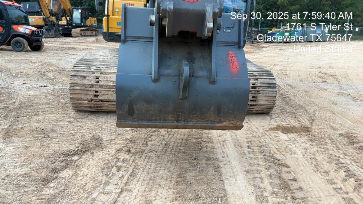 2025 JOHN DEERE 48" Bucket, Excavator 56,000 - 65,000 John Deere