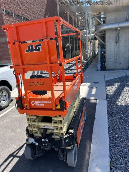 2022 JLG ES1932