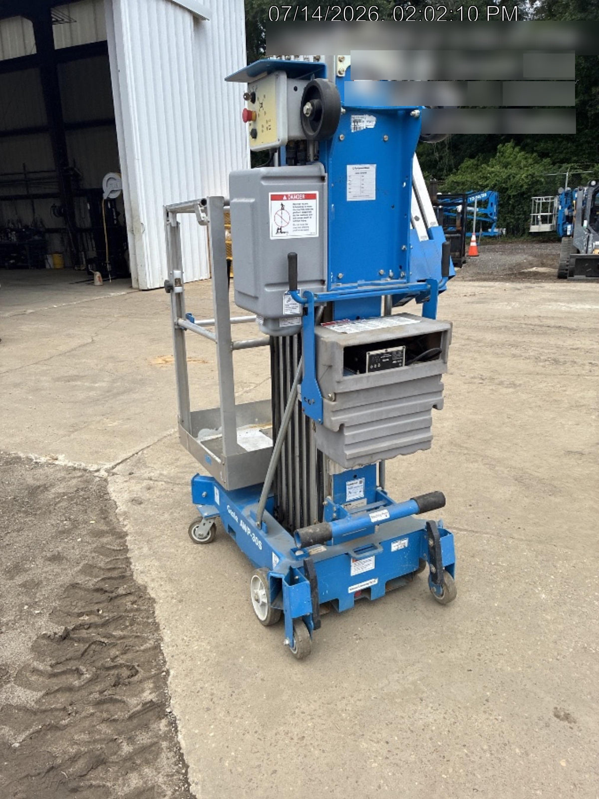 2019 GENIE AWP-30S