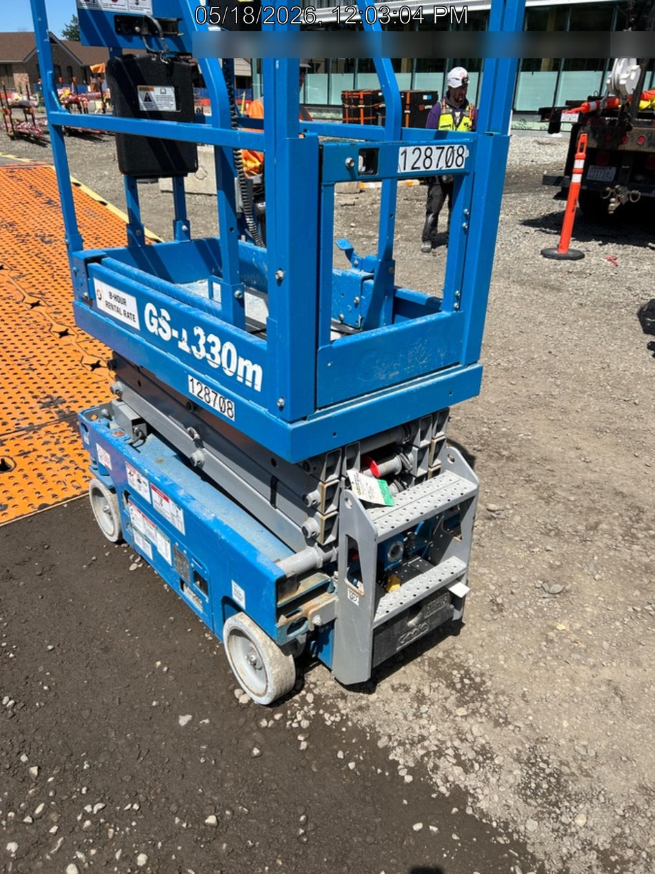 2021 GENIE GS-1330m