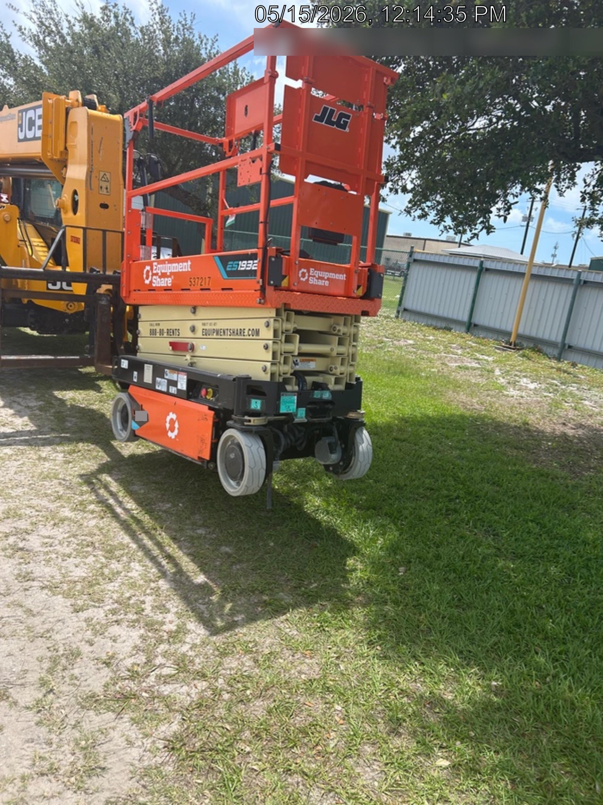 2025 JLG ES1932