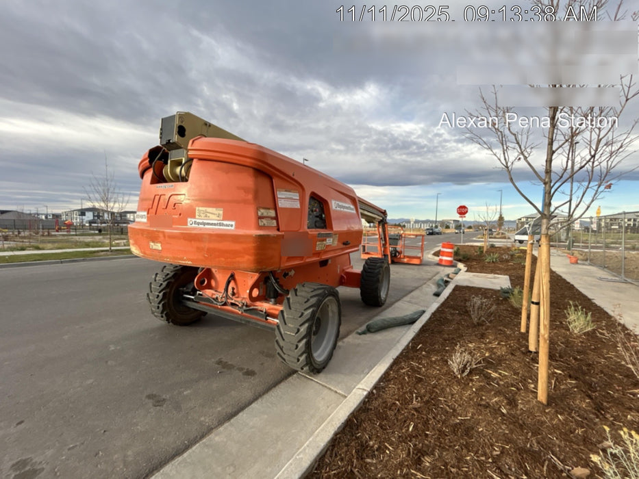 2019 JLG 660SJ