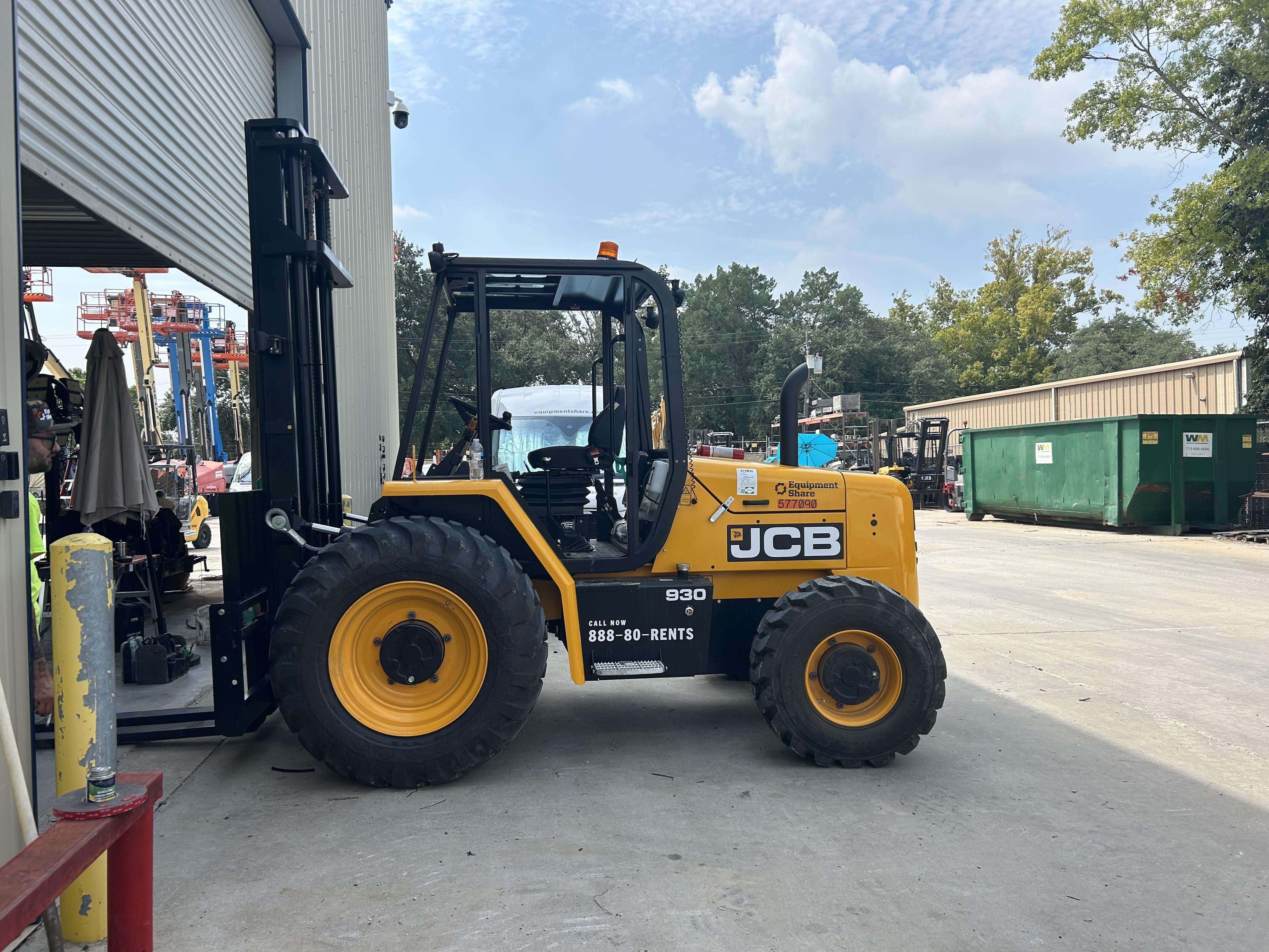 2025 JCB 930-4