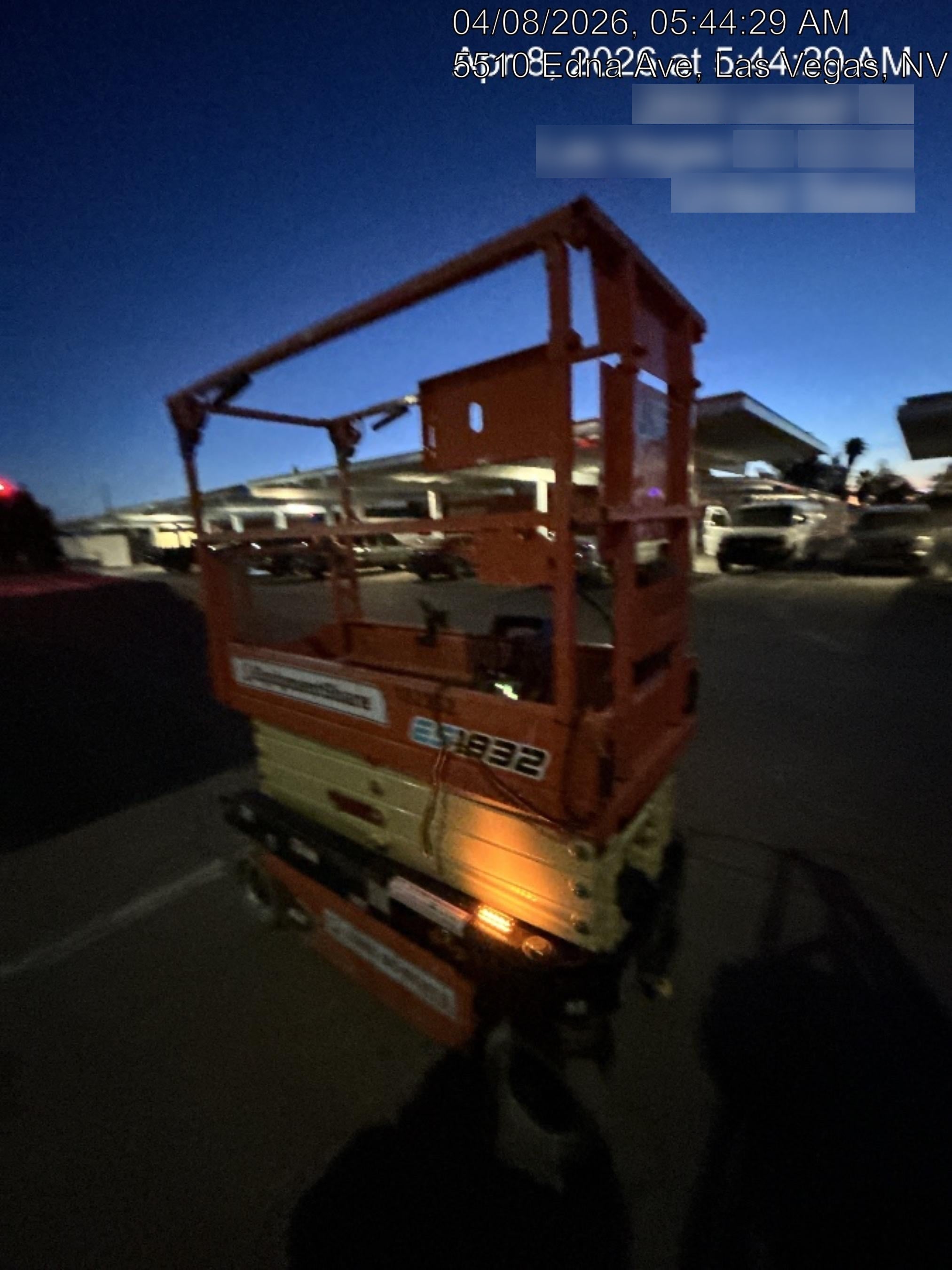 2021 JLG ES1932