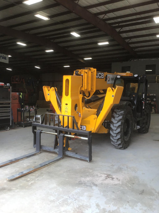2019 JCB 510-56 Canopy, 74 HP, Solid Tires, STD Worklight, Beacon, Aux Hydraulics, Lifting Eye, Back up Alarm w/66" Carriage/60" Forks