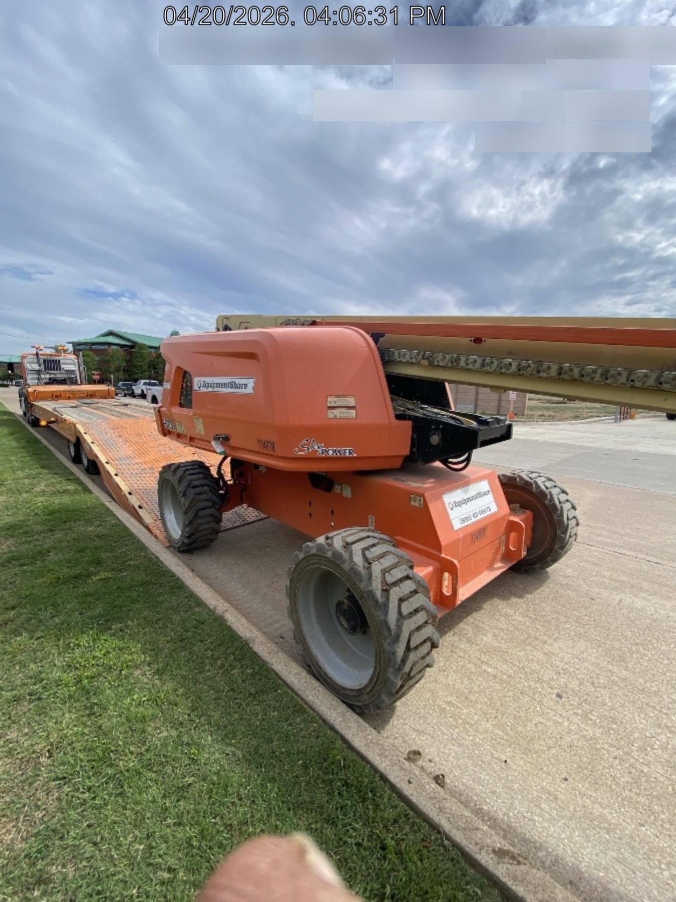 2021 JLG 660SJ