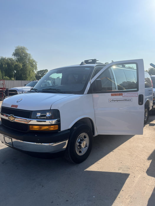 2025 CHEVROLET Express Van - Rental