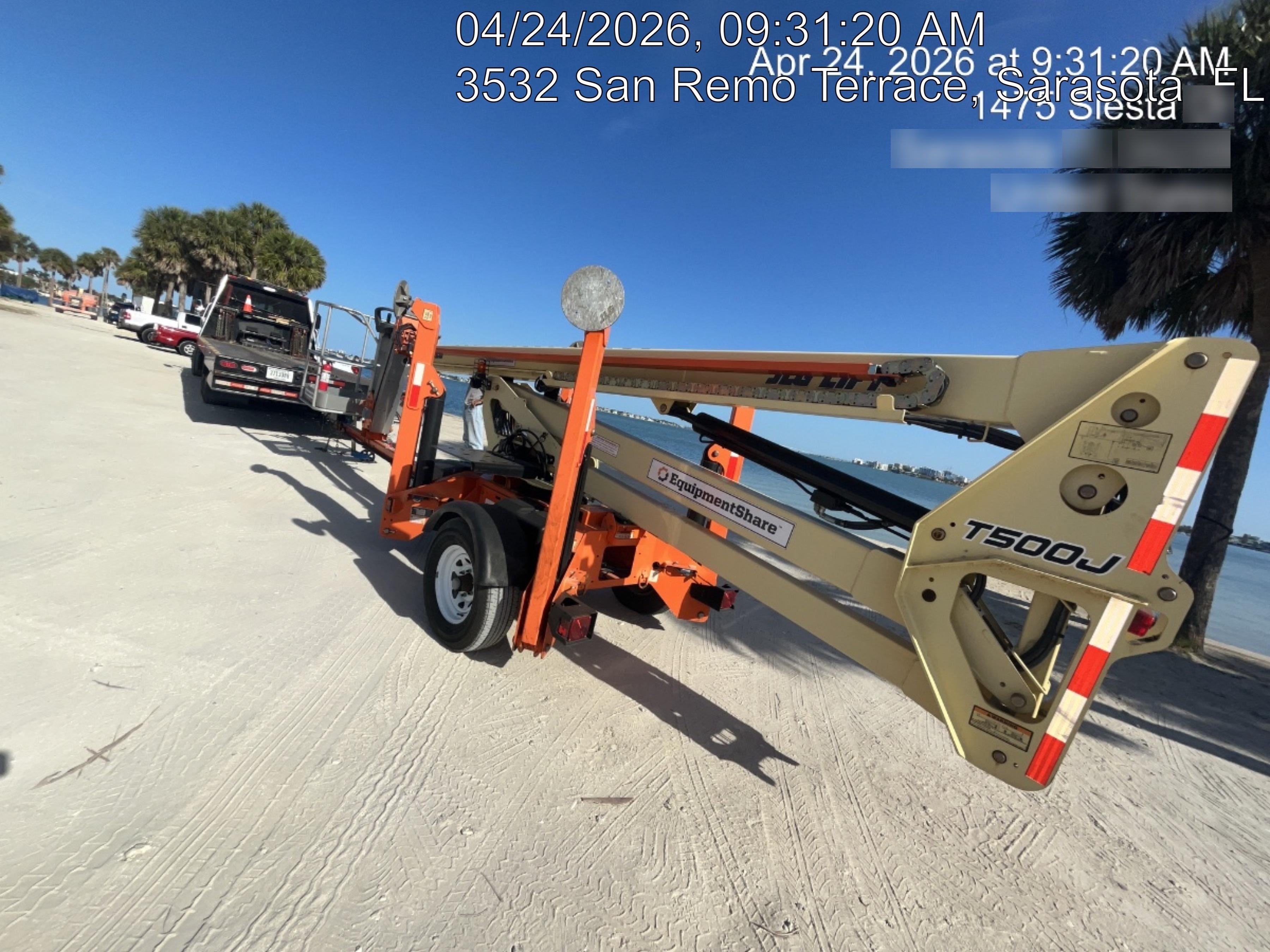 2022 JLG T500J