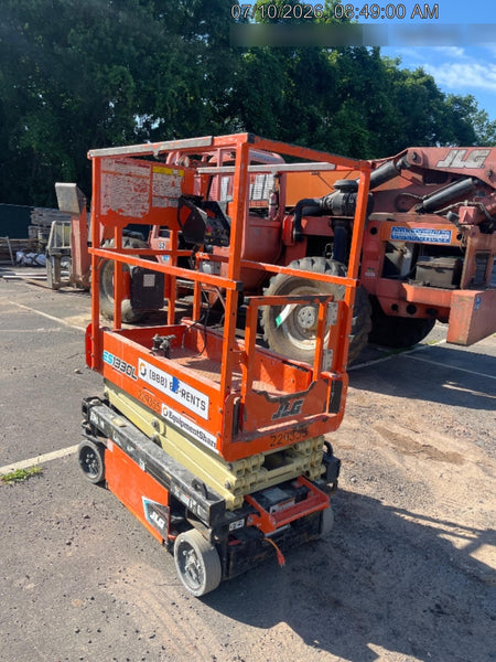 2022 JLG ES1330L