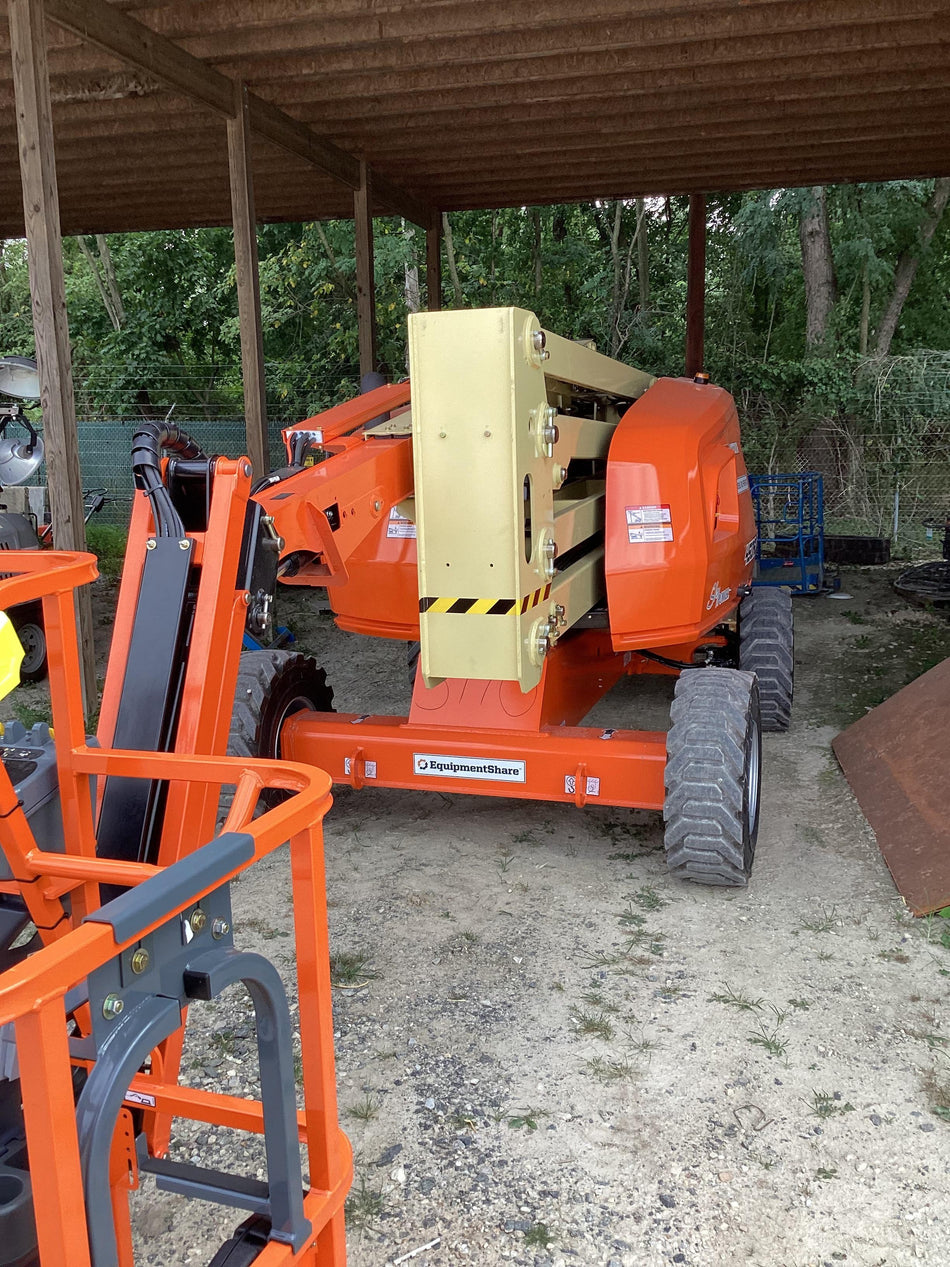 2022 JLG 450AJ