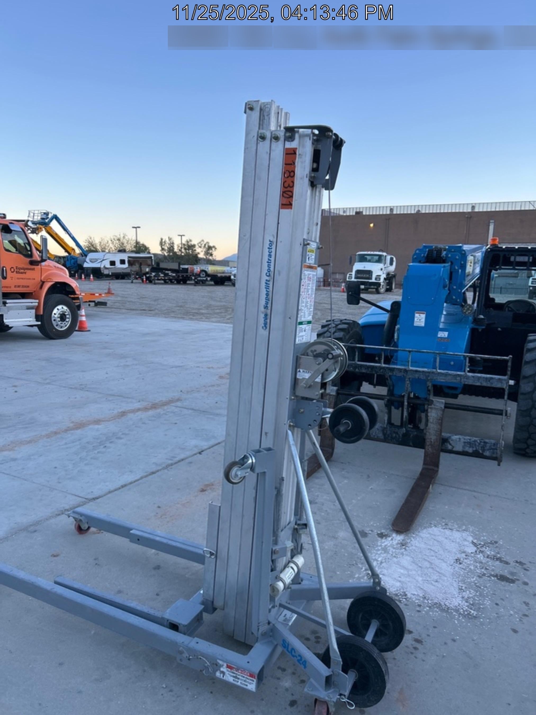 2020 GENIE SLC-24