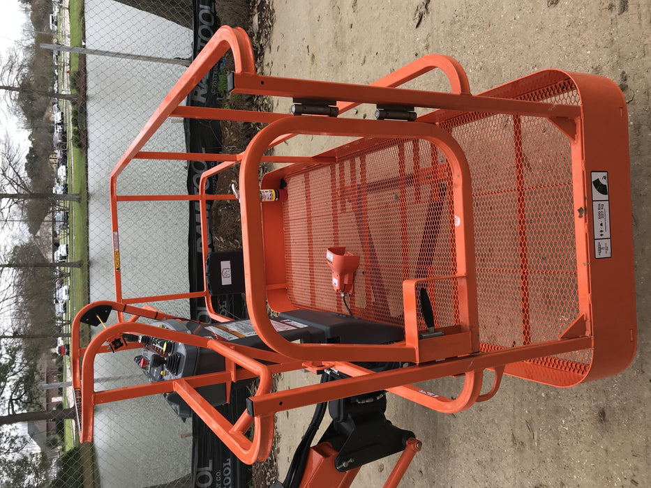 2019 JLG 600AJ