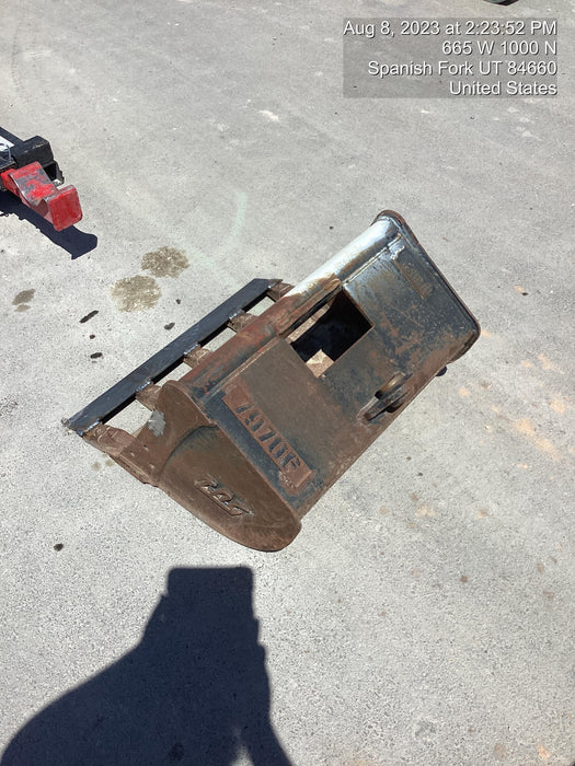 2020 TAG MANUFACTURING 30" Bucket - Tag