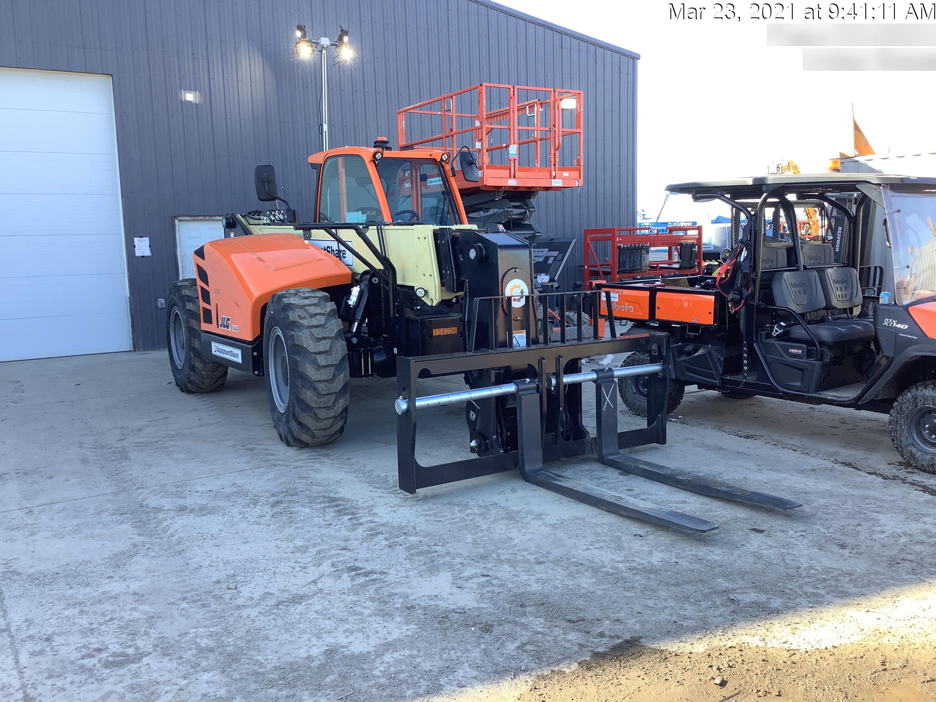2021 JLG 1644