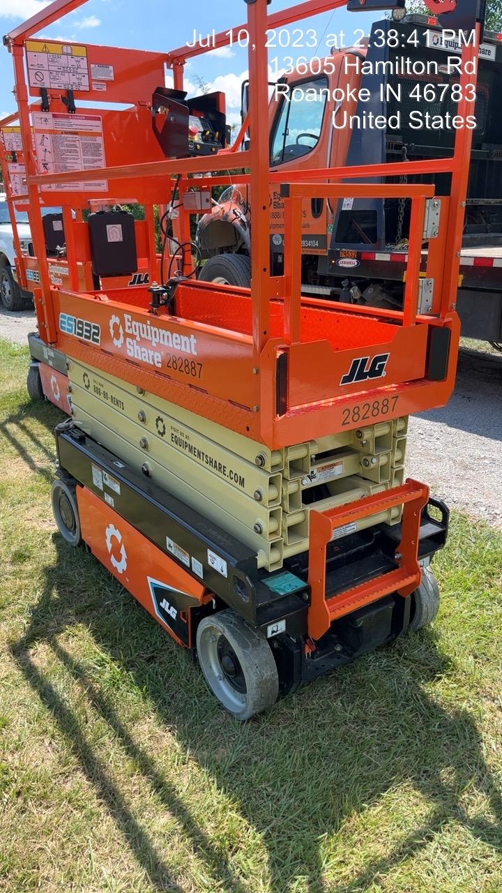 2022 JLG ES1932