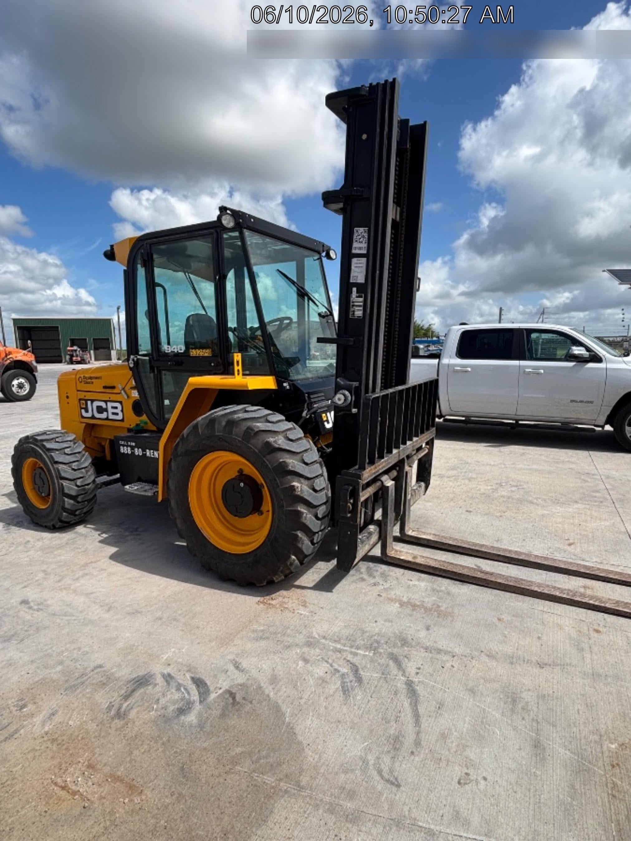 2025 JCB 940-4