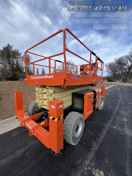 2024 JLG RT4394