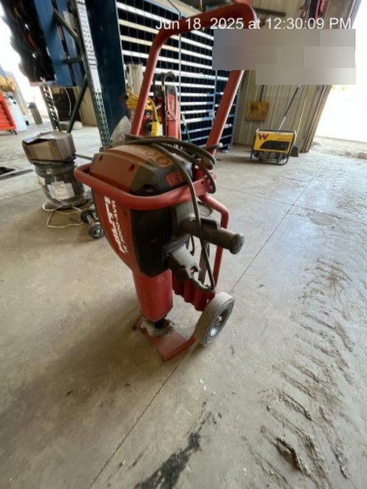2021 HILTI TE 3000-AVR