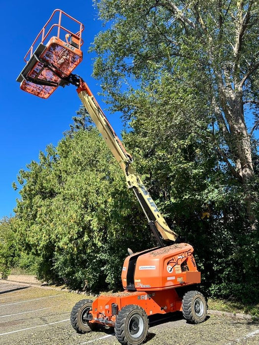 2020 JLG 400S
