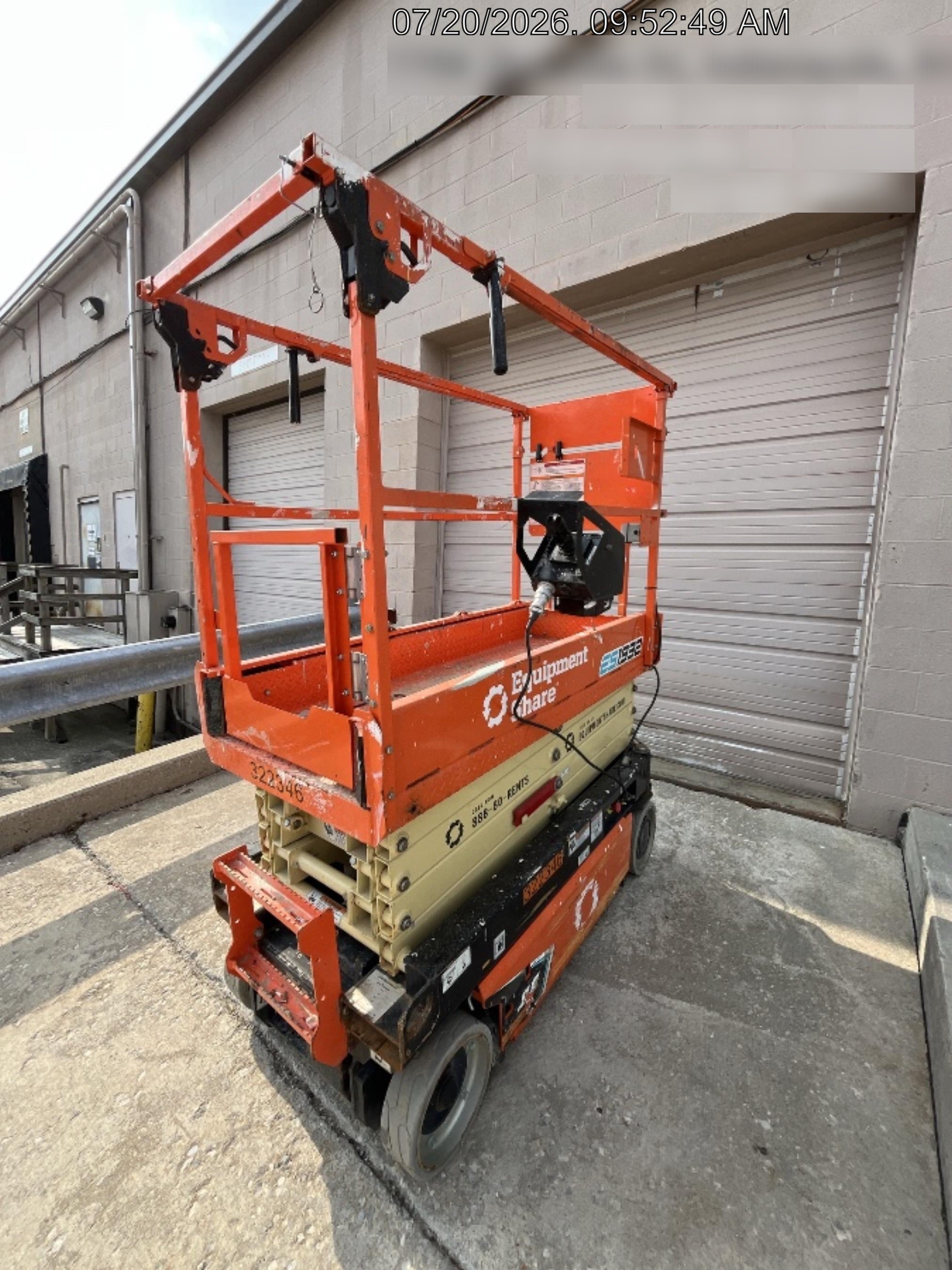 2023 JLG ES1932