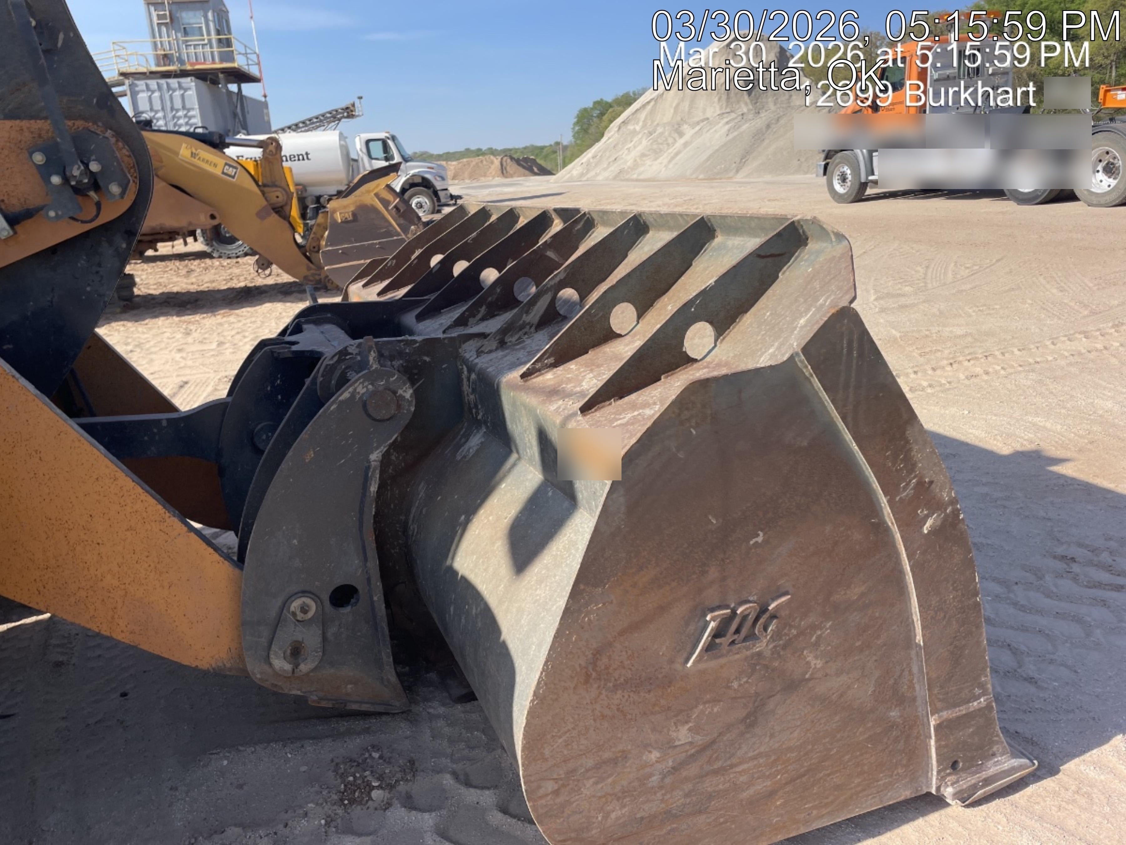 2022 CASE 821G