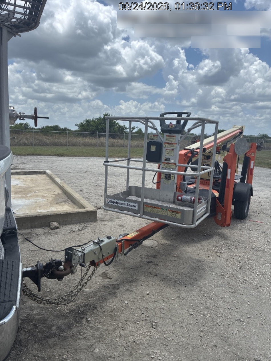 2022 JLG T350