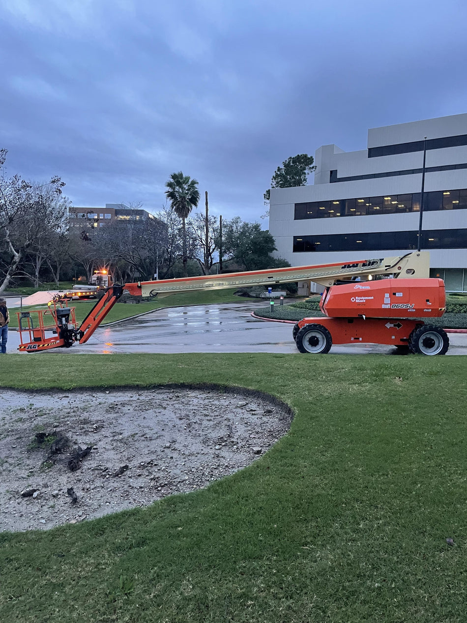2022 JLG 860SJ